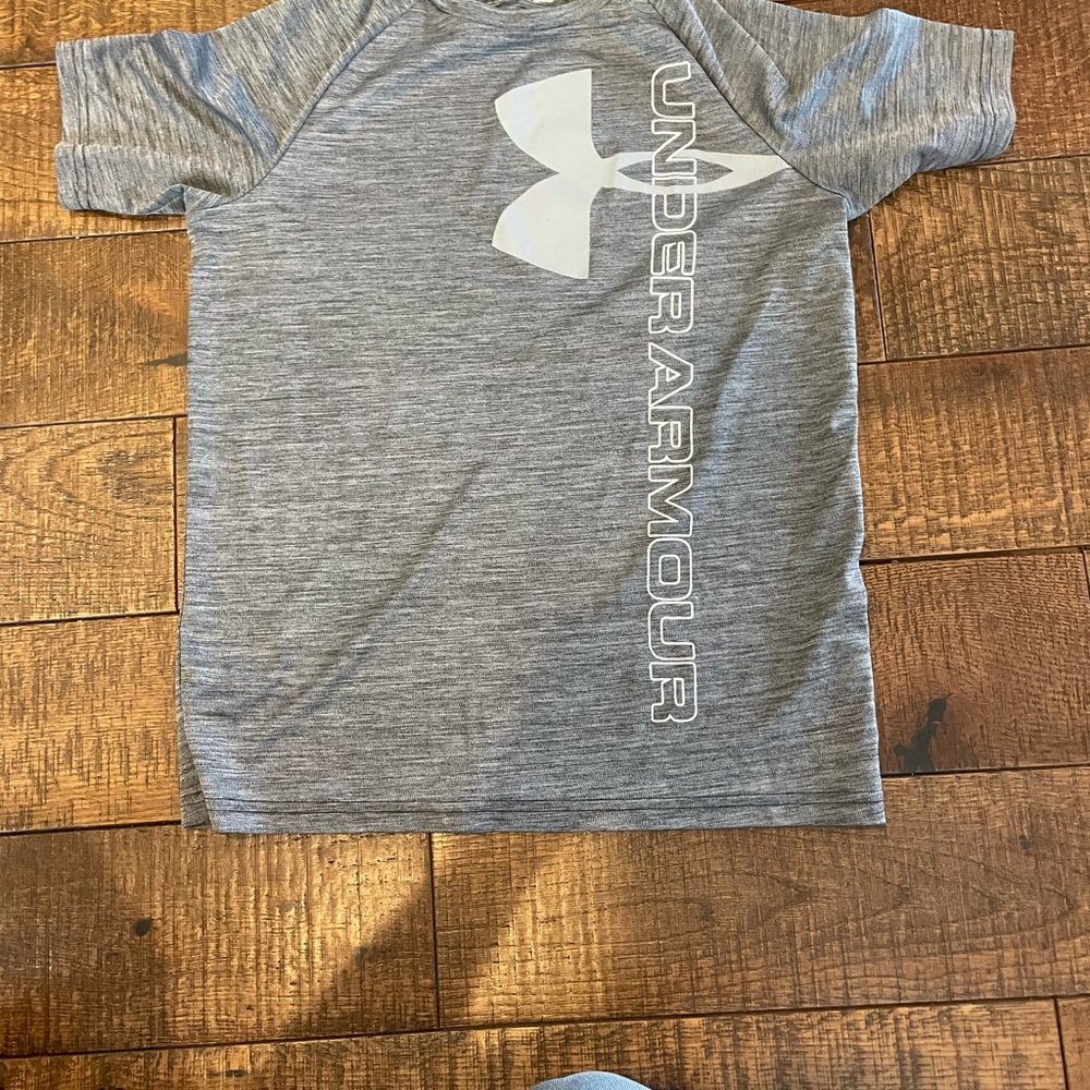 Under Armour Kids Heather Gray Tee